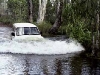 car-in-water-lf-wo-tracktor.jpg