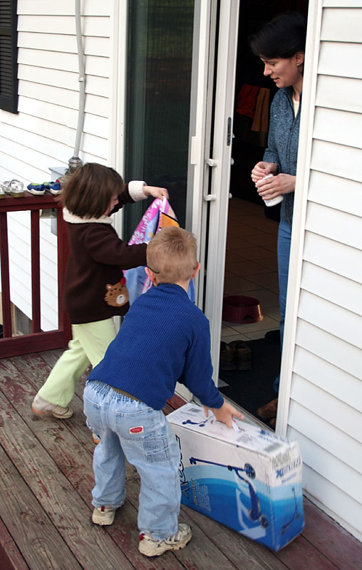 garden-egg-hunt-w-mom.jpg