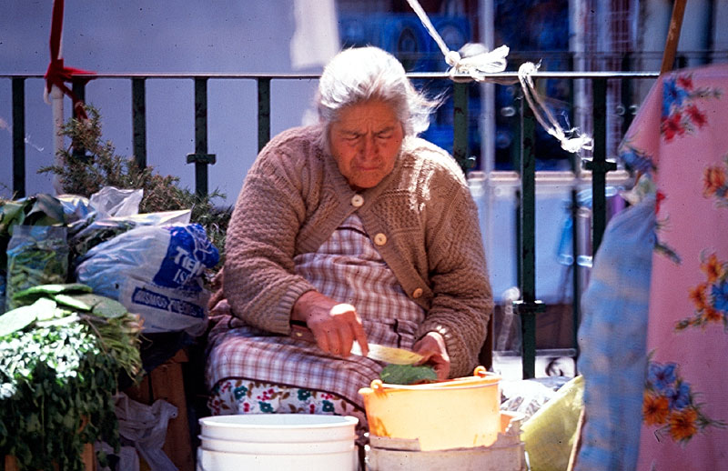 guanajuato-market-woman-1.jpg