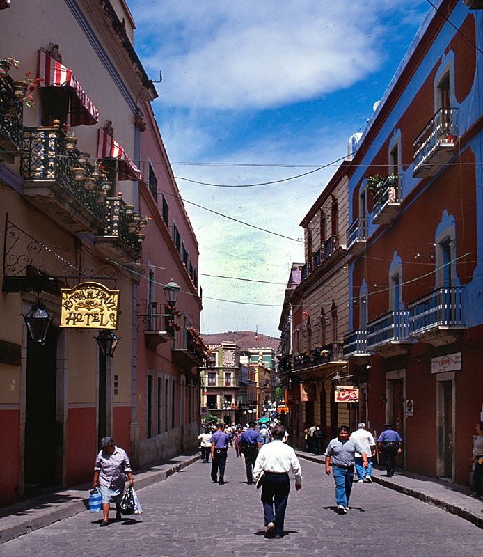 guanajuato-street-2.jpg