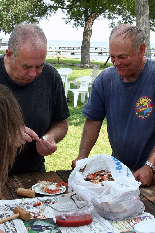 052-Crab-Eating.jpg